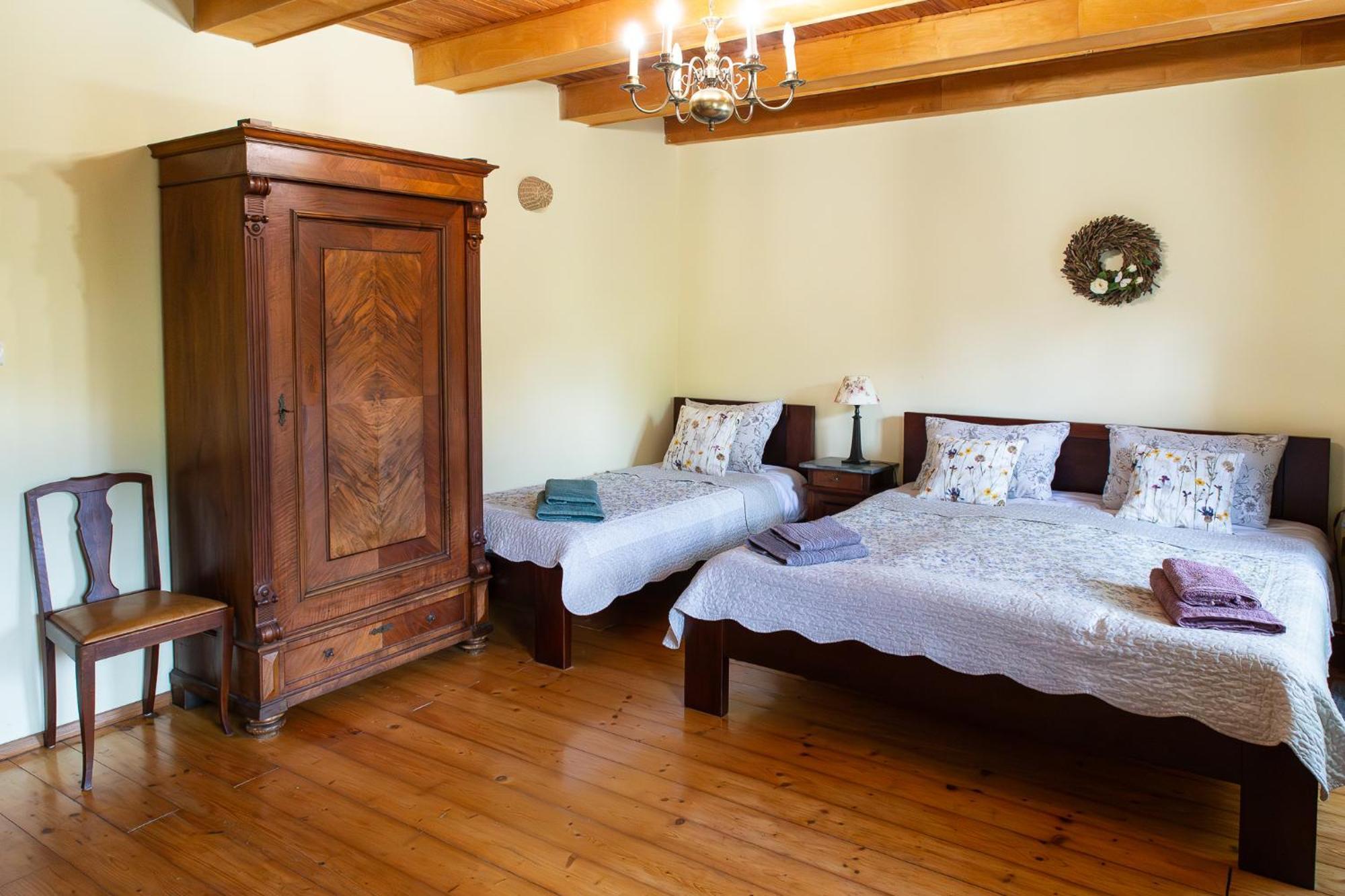 Biala Kalina Kaczawy Hotel Swierzawa Ngoại thất bức ảnh